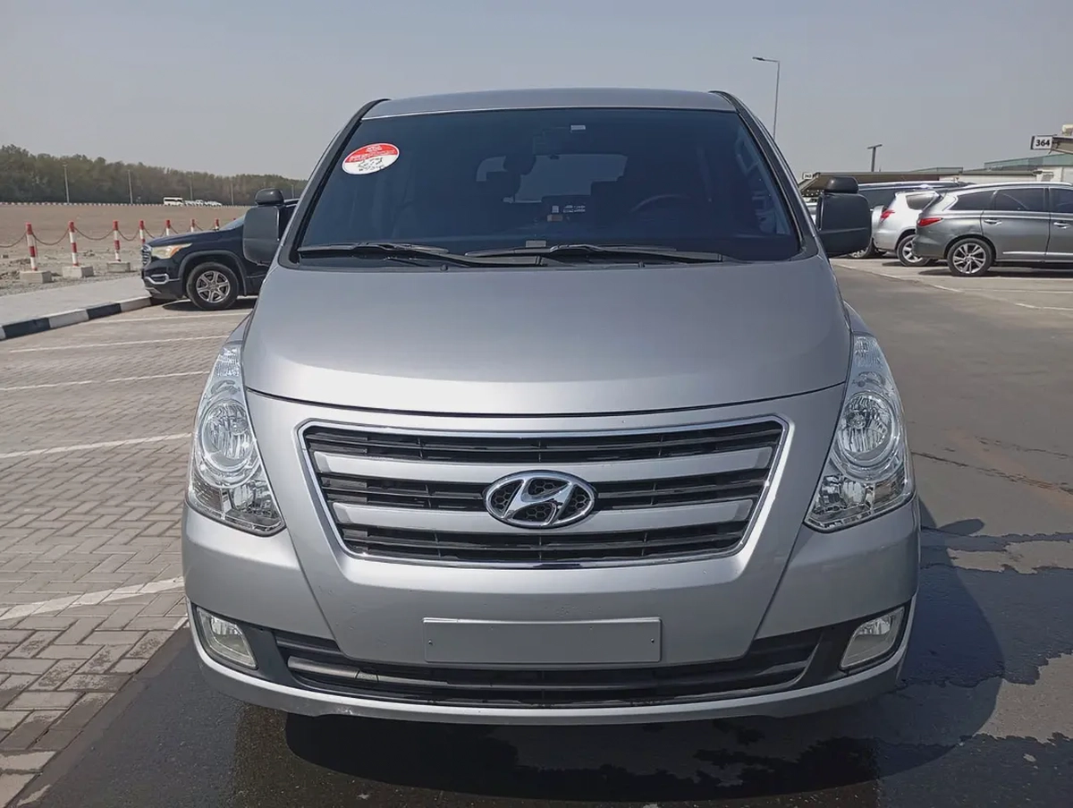 Hyundai H1 GLS 2017 - Korean Specs - Perfect for Family or Business-1-1