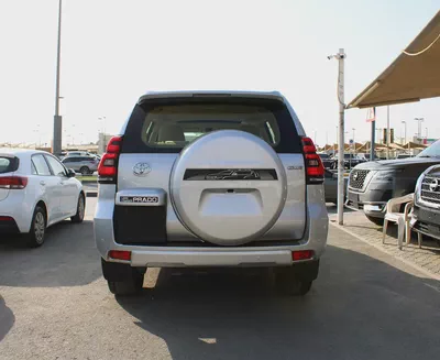 Toyota Prado GXR 2023 GCC orginal paint-4