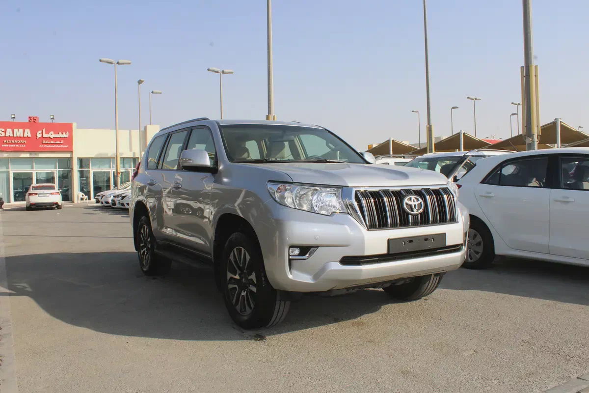 Toyota Prado GXR 2023 GCC orginal paint