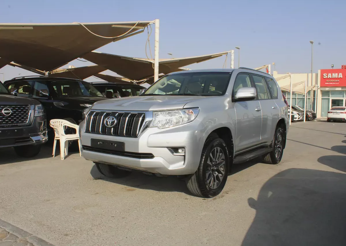Toyota Prado GXR 2023 GCC orginal paint-2-2