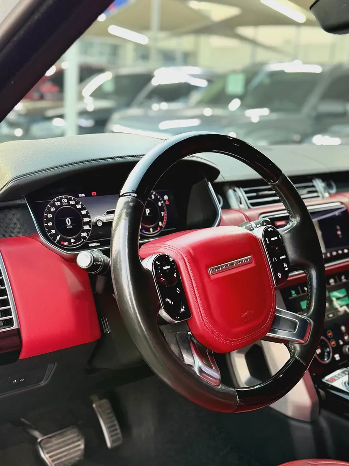 (2020 ) RANGE ROVER // VOGUE V6 // GCC // EXCELLENT CONDITION //-11-11