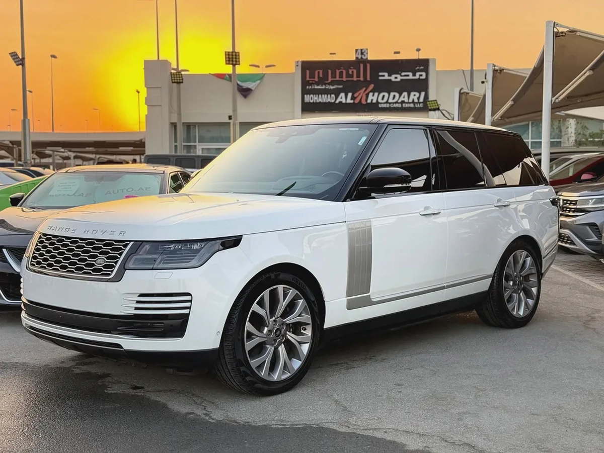(2020 ) RANGE ROVER // VOGUE V6 // GCC // EXCELLENT CONDITION //