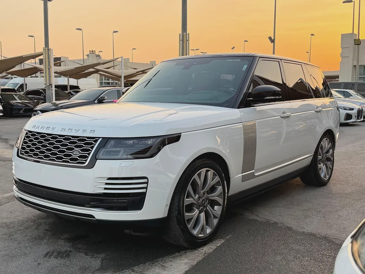 (2020 ) RANGE ROVER // VOGUE V6 // GCC // EXCELLENT CONDITION //-3-3