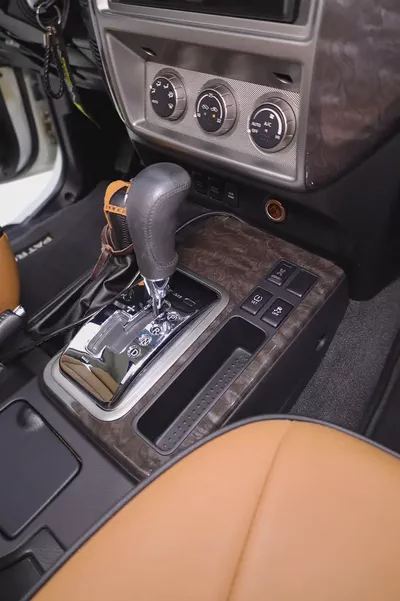 NISSAN PATROL SUPERSAFARI GCC + PRO FENDER SUSPENSION + DUBINSONS SHOCK + FUEL RIMS + JL AUDIO-11