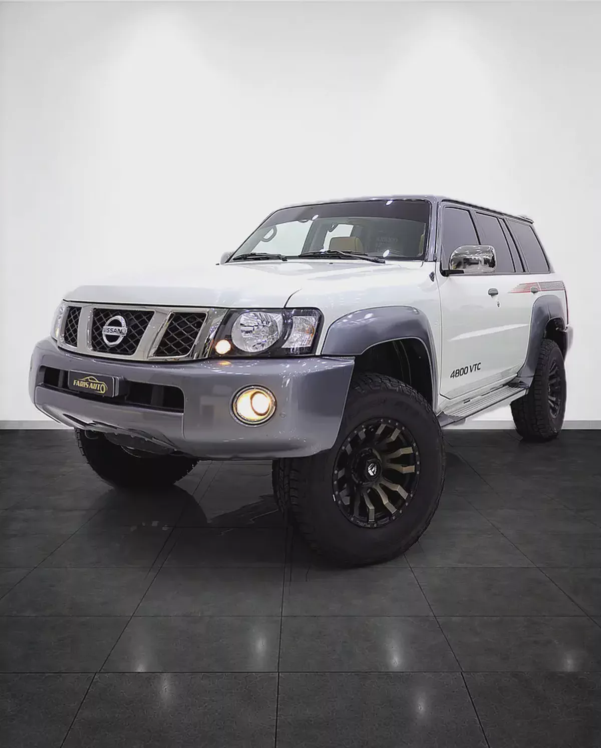 NISSAN PATROL SUPERSAFARI GCC + PRO FENDER SUSPENSION + DUBINSONS SHOCK + FUEL RIMS + JL AUDIO