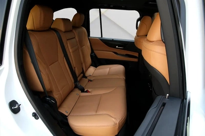 LEXUS LX 600 - 2024 - GCC - AL FUTTAIM WARRANTY TILL 2028 - FULL SERVICE HISTROY - FULLY LOADED-1