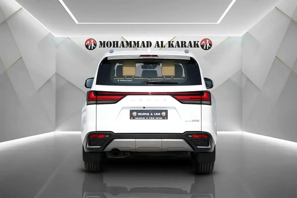 LEXUS LX 600 - 2024 - GCC - AL FUTTAIM WARRANTY TILL 2028 - FULL SERVICE HISTROY - FULLY LOADED
