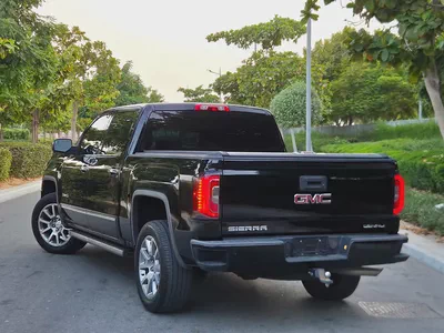 GMC Sierra Denali 2018 GCC Specs - Immaculate Condition-4