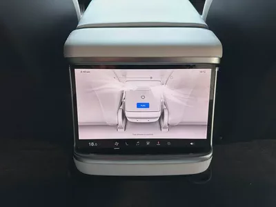2024 Tesla Model S Plaid | GCC Specs-11