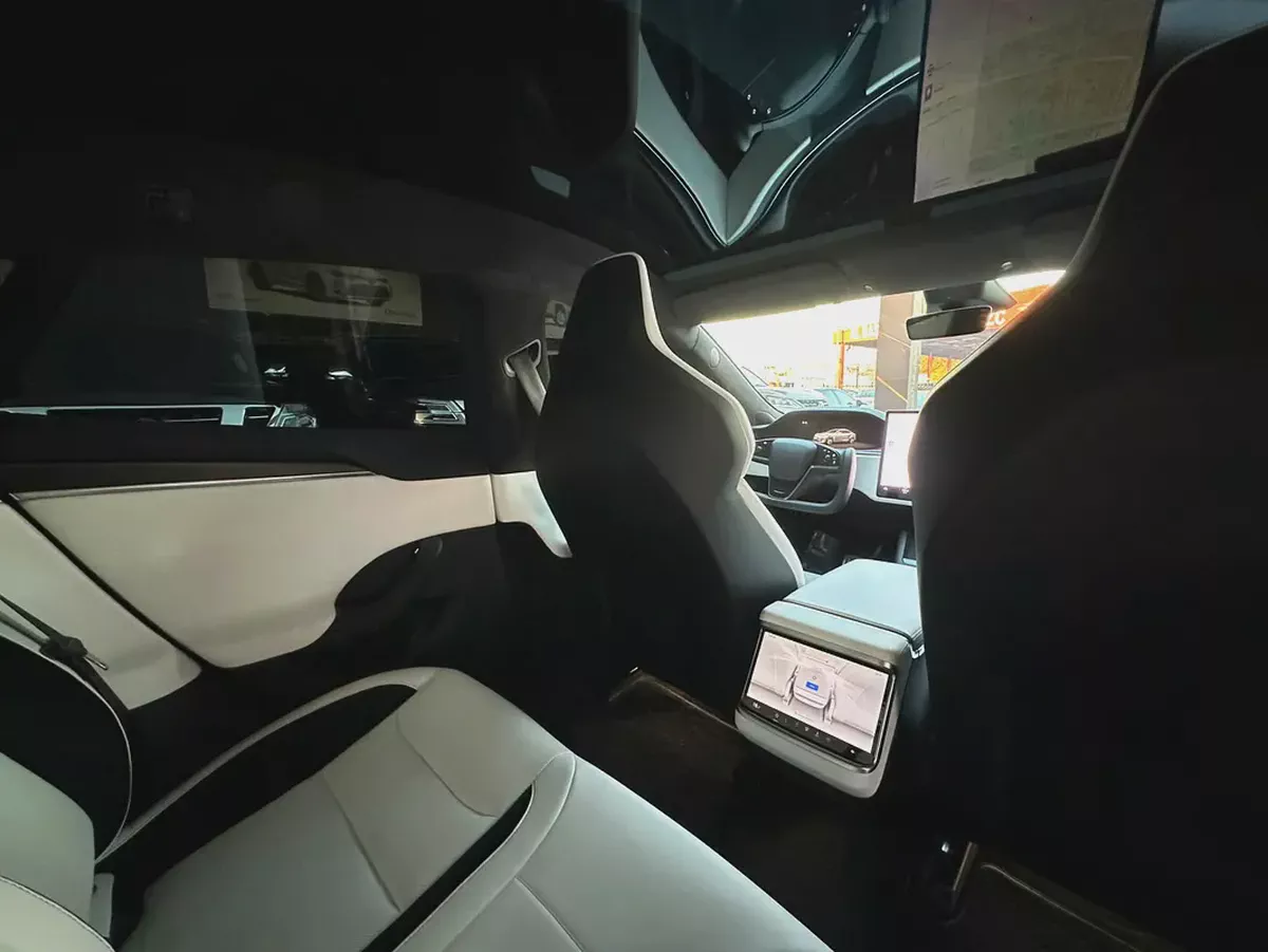 2024 Tesla Model S Plaid | GCC Specs-14-14