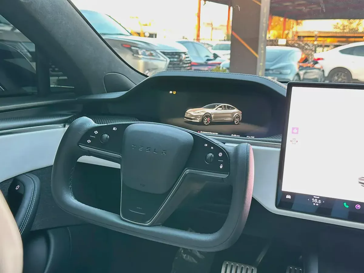2024 Tesla Model S Plaid | GCC Specs-17-17