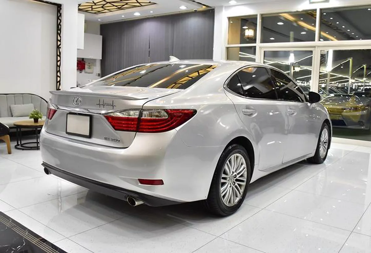 Lexus ES350 ( 2015 Model ) in Silver Color American Specs-13-13