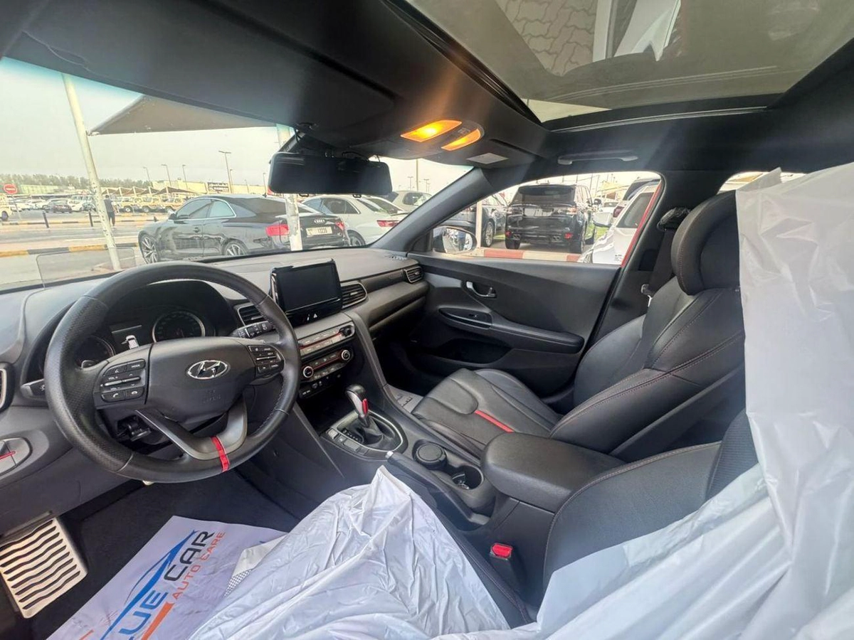Hyundai Veloster Turbo GDI Turbo 1.6L-6-0