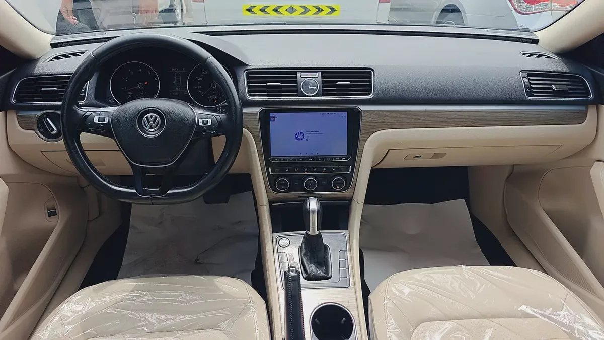 Volkswagen Passat Highline 2016 | GCC Specs | Full Option-1-1