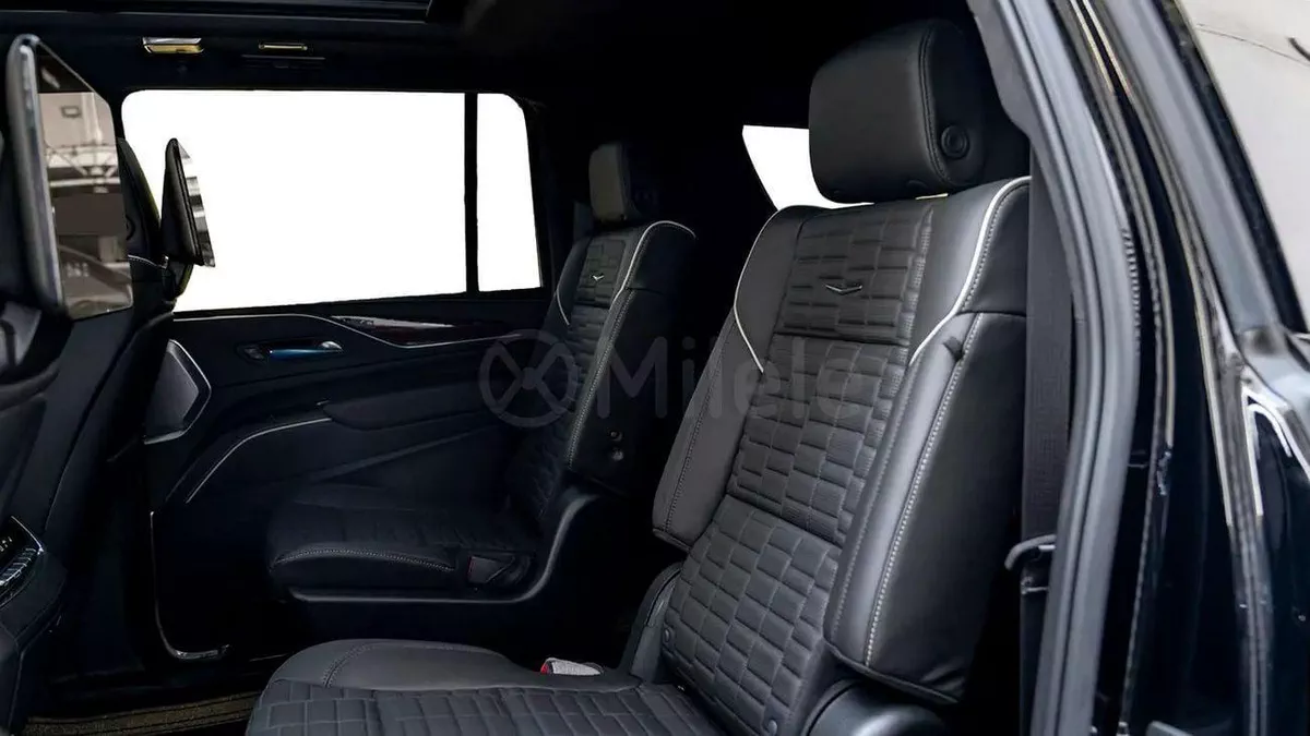 Cadillac Escalade  5TH GEN | 2-YEAR WARRANTY + SERVICE AVAILABLE | IN-HOUSE FINANCING | 0% DOWNPAYMENT (BANK)-16-0