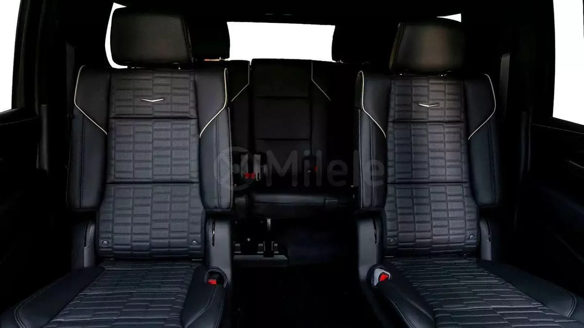 Cadillac Escalade  5TH GEN | 2-YEAR WARRANTY + SERVICE AVAILABLE | IN-HOUSE FINANCING | 0% DOWNPAYMENT (BANK)-17-0
