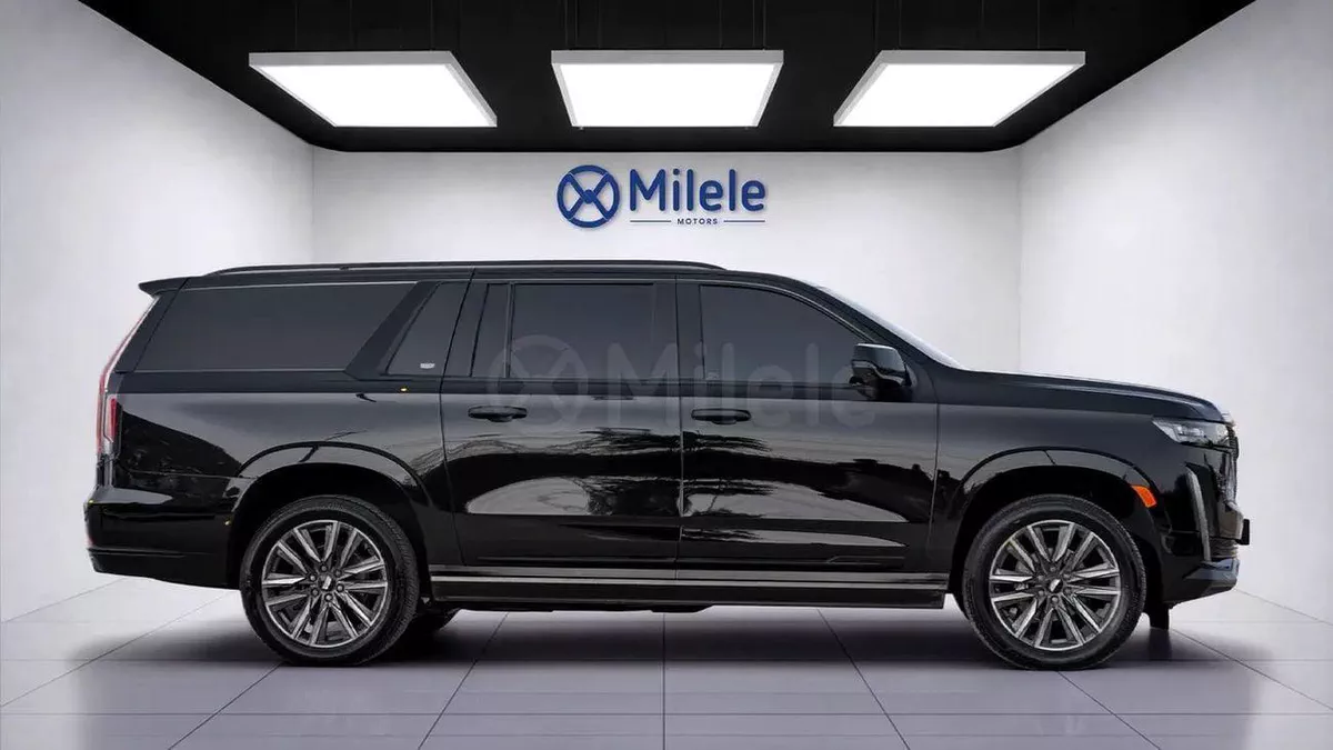 Cadillac Escalade  5TH GEN | 2-YEAR WARRANTY + SERVICE AVAILABLE | IN-HOUSE FINANCING | 0% DOWNPAYMENT (BANK)-3-0