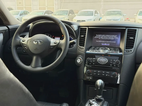 Infiniti QX70 - 2018  Gulf Specs, Full Option, Accident-Free