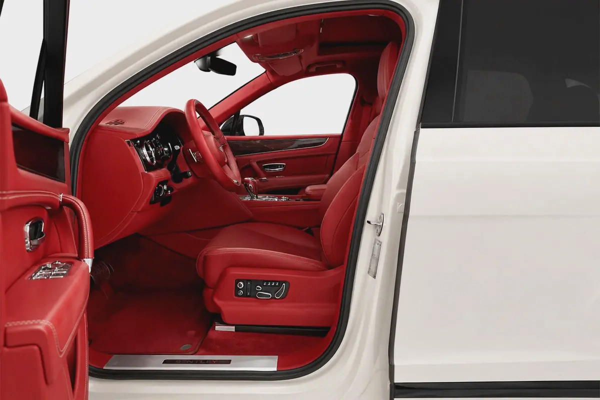Bentley Bentayga 2019 | V8 Twin-Turbo | GCC Specs | Excellent Condition-9-9