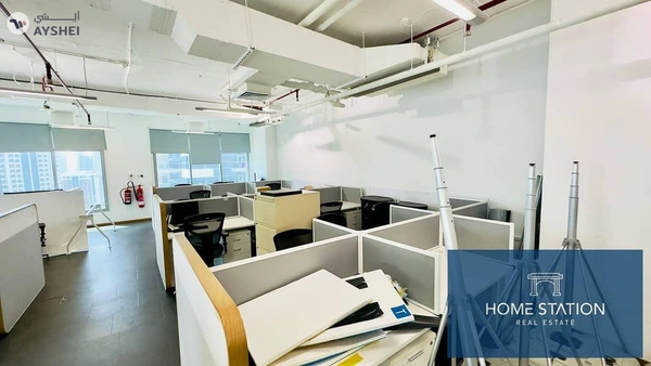 Grosvenor Business Tower, Barsha Heights (Tecom), Dubai