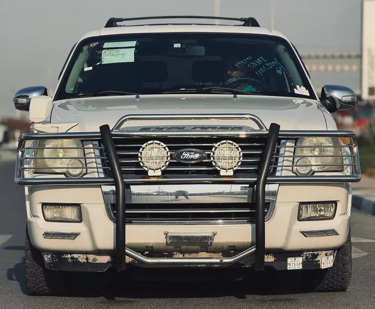 FORD EXPLORER | XLT | 2010 | ONLY : 88622 KM | JAPAN IMPORT | CLEAN TITLE-1-1