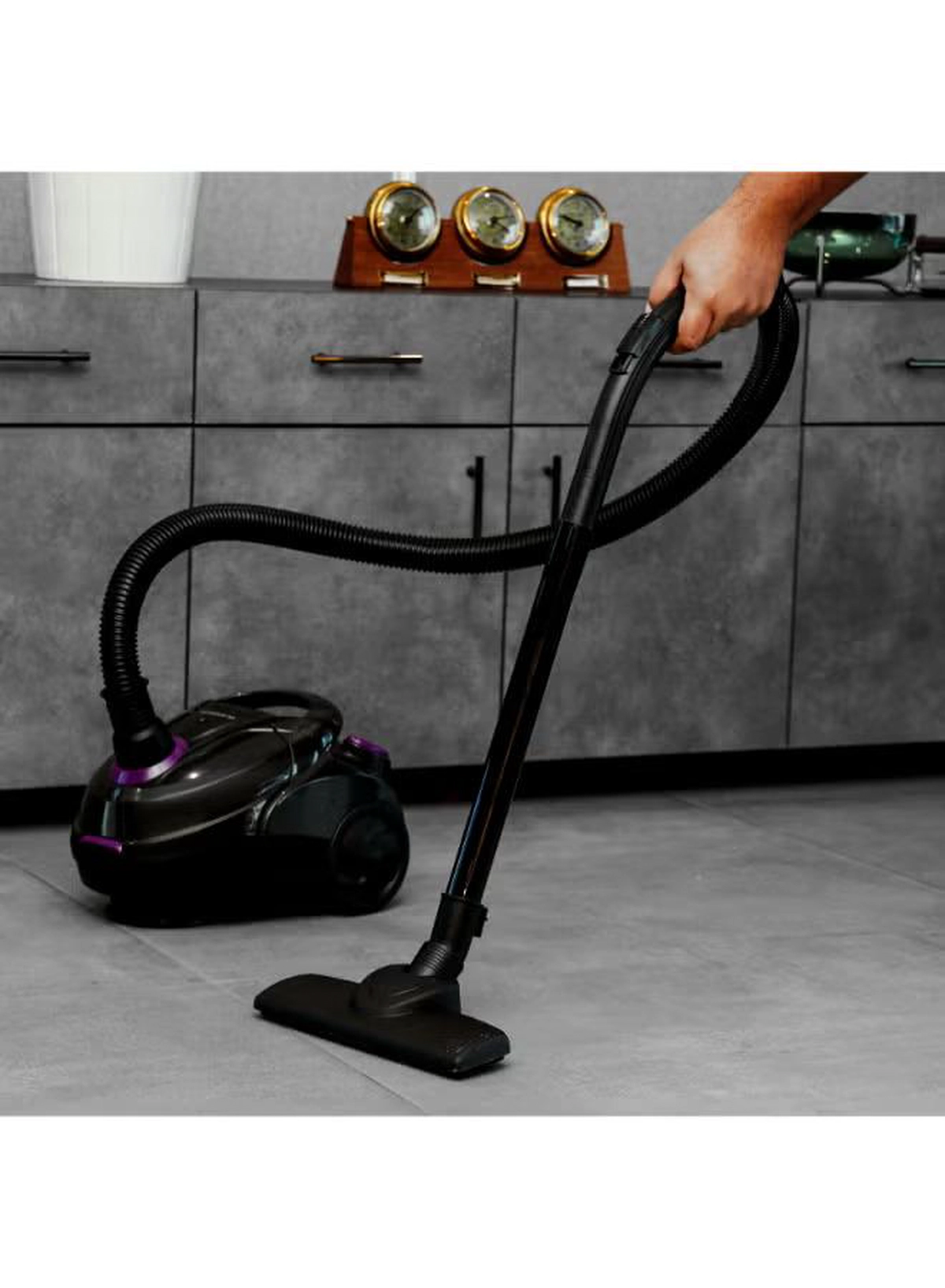 Olsenmark Vacuum Cleaner With Dust Bag 1400W OMVC1782, Powerful Suction, Dust Full Indicator,Dust Bag capacity 1.5L, Flexible Hose With Airflow On Handle, Pedal Switch And Auto-Rewinding Wire 1.5 L 1400 W OMVC1782 Black/Purple-4-4