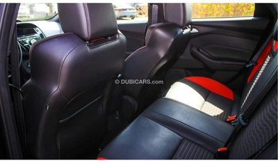Ford Focus ST-5