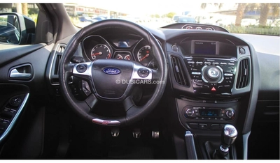 Ford Focus ST-6