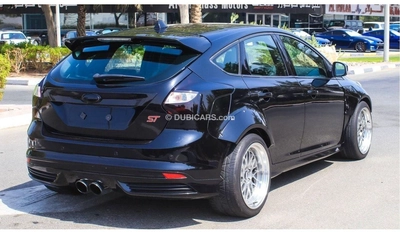 Ford Focus ST-11