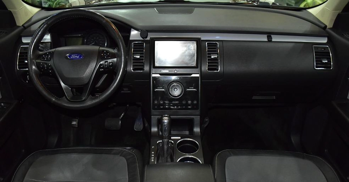 Ford Flex Limited ( 2015 Model ) in Red Color GCC Specs