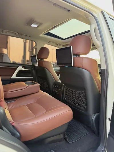 تويوتا لاند كروزر في اكس ار 5.7Toyota Land Cruiser VXR 2021 GCC Specs-15