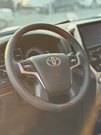 تويوتا لاند كروزر في اكس ار 5.7Toyota Land Cruiser VXR 2021 GCC Specs-19