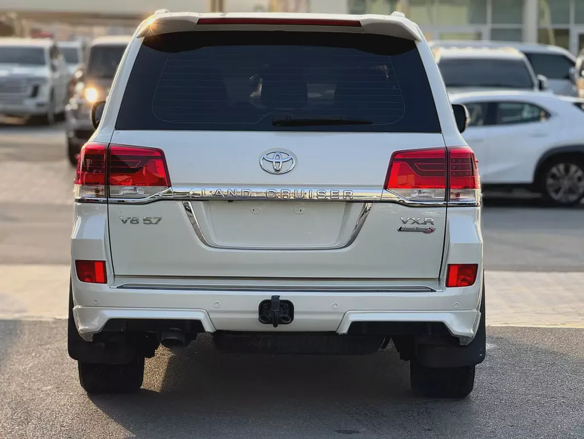 تويوتا لاند كروزر في اكس ار 5.7Toyota Land Cruiser VXR 2021 GCC Specs-11-11
