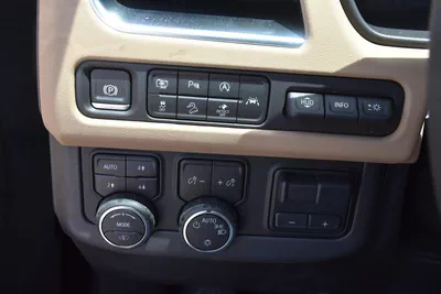 CHEVROLET TAHOE PREMIER 2024 | BLACK-4