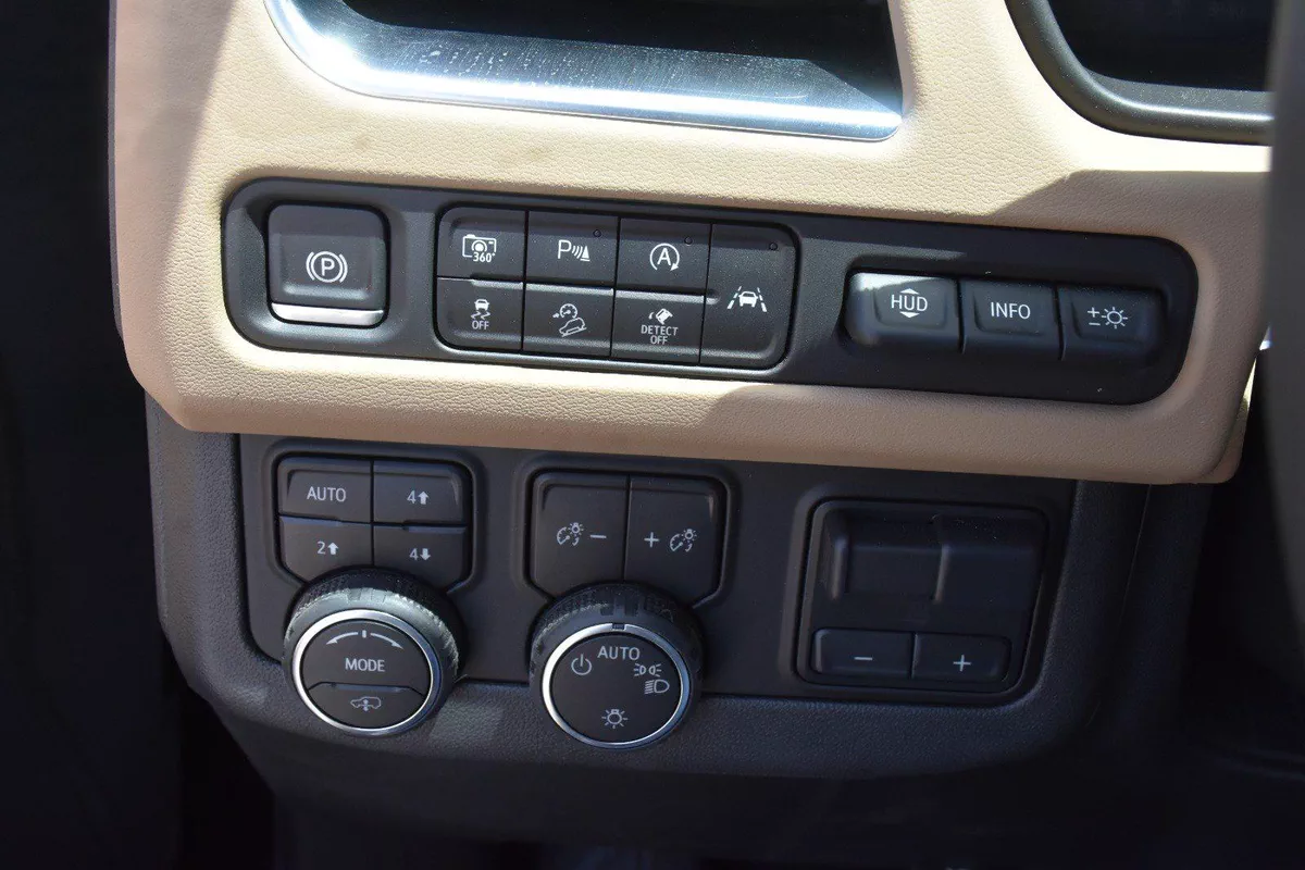 CHEVROLET TAHOE PREMIER 2024 | BLACK-4-4