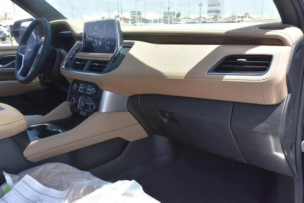 CHEVROLET TAHOE PREMIER 2024 | BLACK-8-8