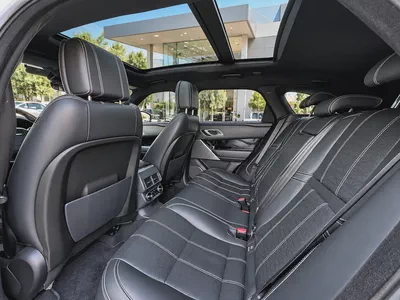 AED 1,590 EMI PM | RANGE ROVER VELAR | R- DYNAMITE | P300 HSE | 0% DOWNPAYMENT-18