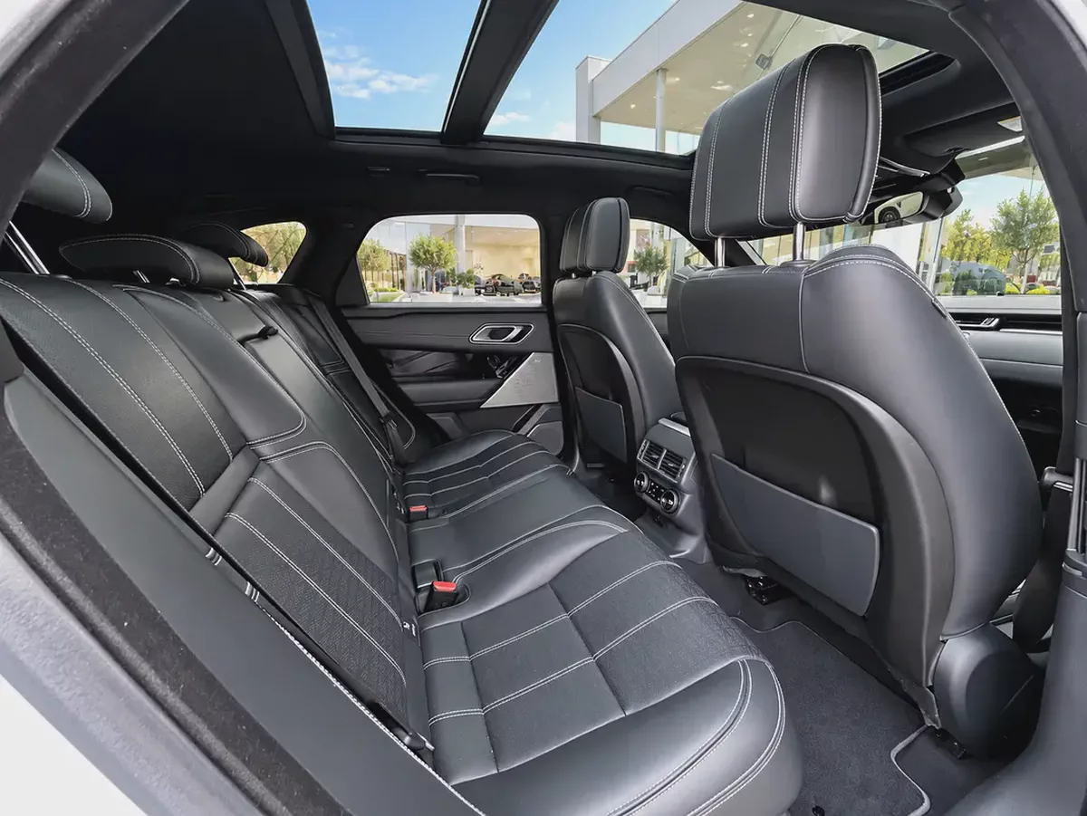 AED 1,590 EMI PM | RANGE ROVER VELAR | R- DYNAMITE | P300 HSE | 0% DOWNPAYMENT-17-17