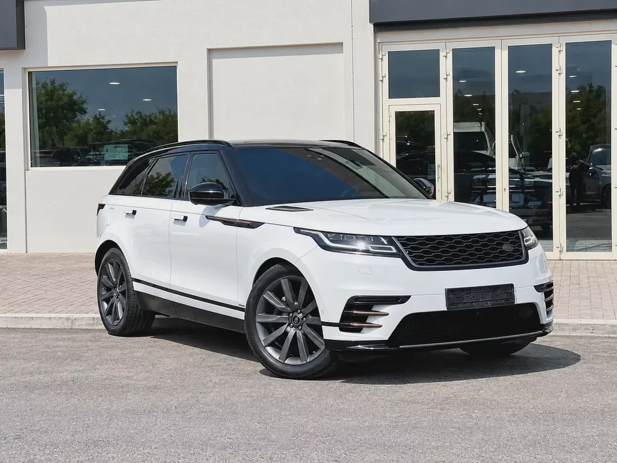 AED 1,590 EMI PM | RANGE ROVER VELAR | R- DYNAMITE | P300 HSE | 0% DOWNPAYMENT-2-2