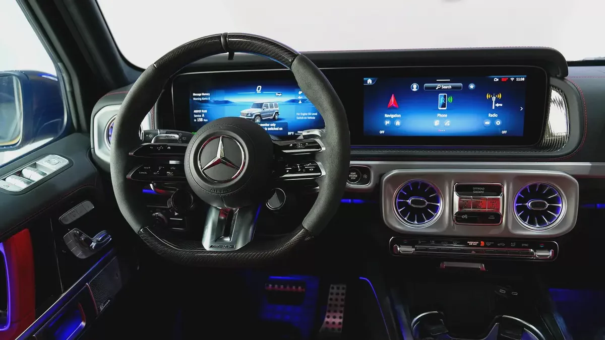 2025 - Mercedes-Benz G63 AMG - Double Night Package for 850,000.00 AED-16-16