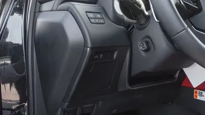 2026 Lexus LX600 F-Sport 3.5L Twin-Turbo AT Petrol (Black-Red)-10