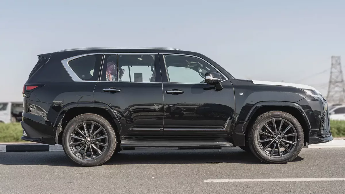2026 Lexus LX600 F-Sport 3.5L Twin-Turbo AT Petrol (Black-Red)-1-1