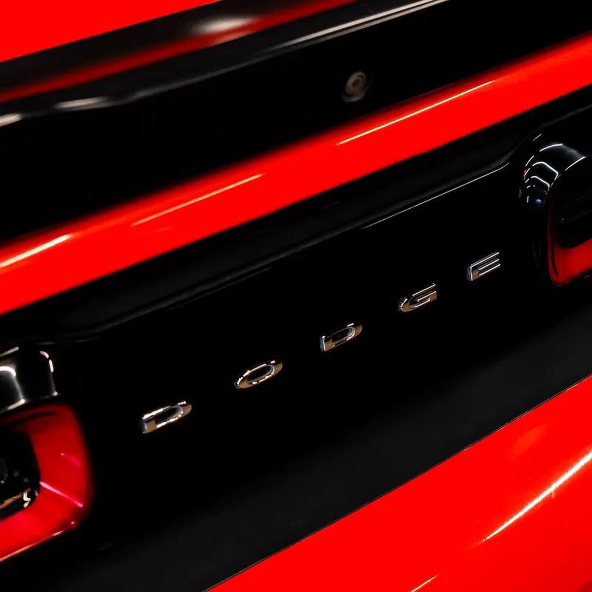 AED 2,778 pm • 0% Downpayment • Dodge Challenger R/T • 1 Year Warranty-5-5