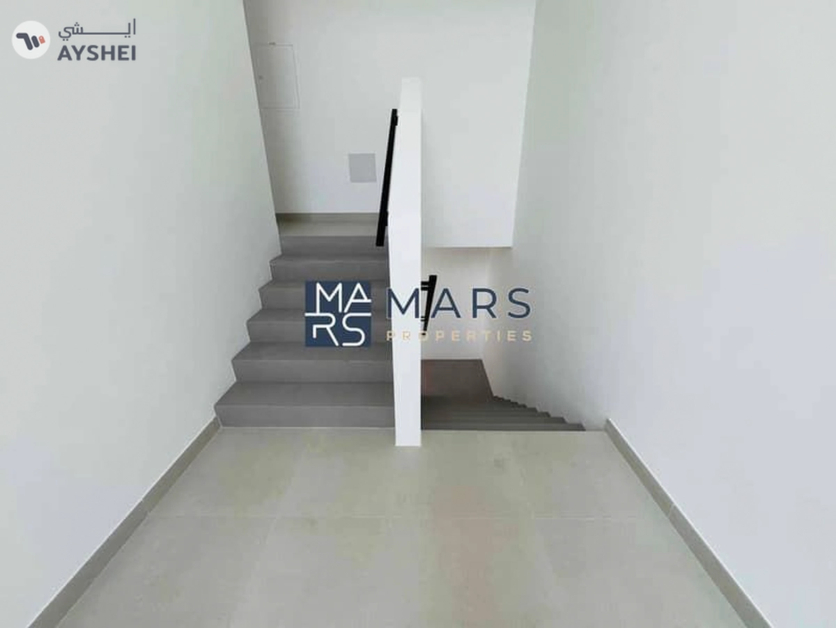 Luxurious brand new 3 bedroom villa in robinia just in 155k-14-14