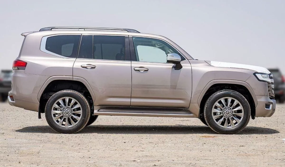 Toyota Land Cruiser VXR LLC300 VXR 3.5L TWIN TURBO MY2025-8-0