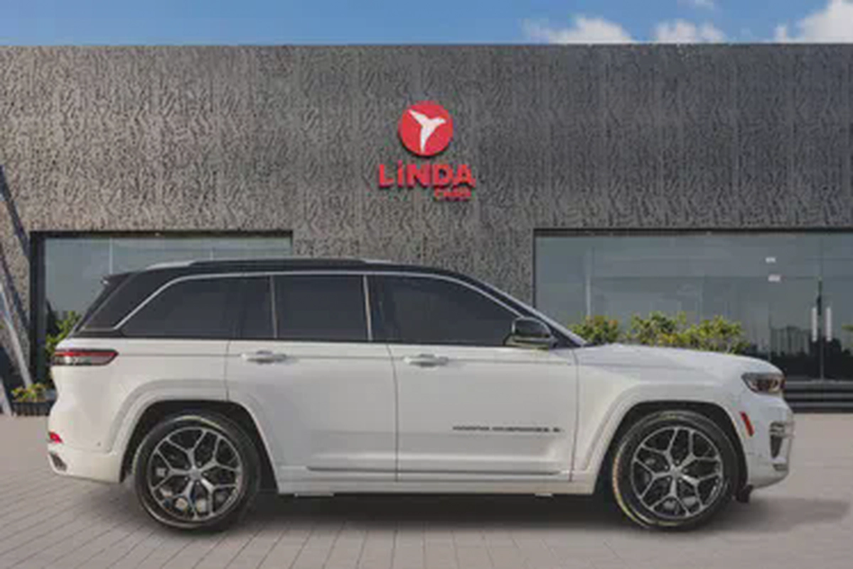 Jeep Grand Cherokee 2023-6-6