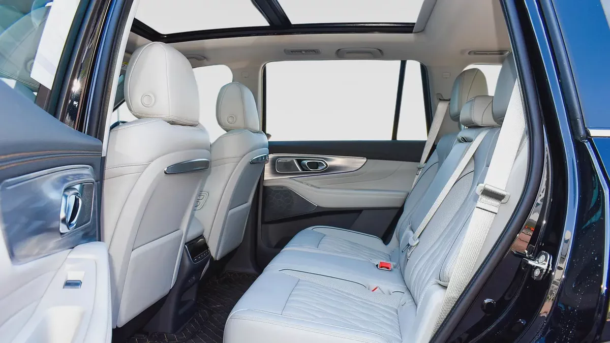 0% DP | AED 1,685 / Month | GAC | GS8 GX 2.0T 4WD | 2025 | Gargash Warranty | Service History-14-14