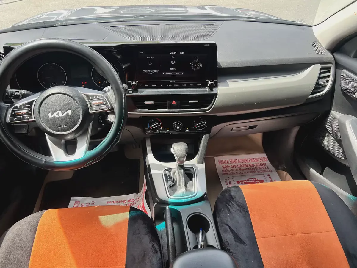 2023 Kia Seltos EX | GCC Specs | Low Mileage | Warranty-11-11