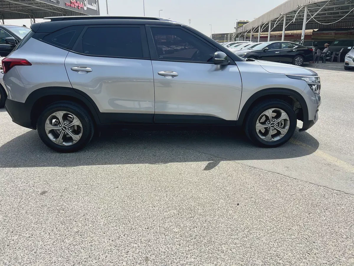 2023 Kia Seltos EX | GCC Specs | Low Mileage | Warranty-4-4