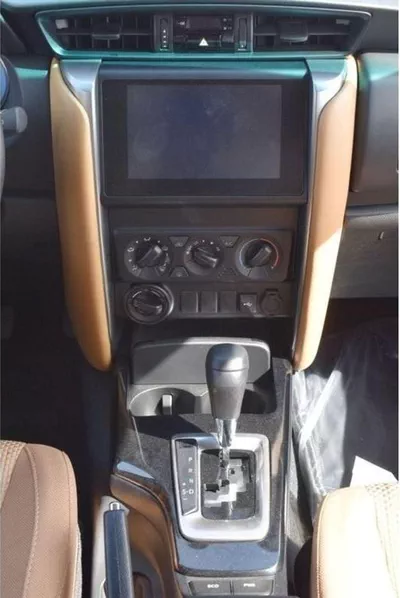 Toyota Fortuner GX2 FORTUNER 2.4L  DSL-4